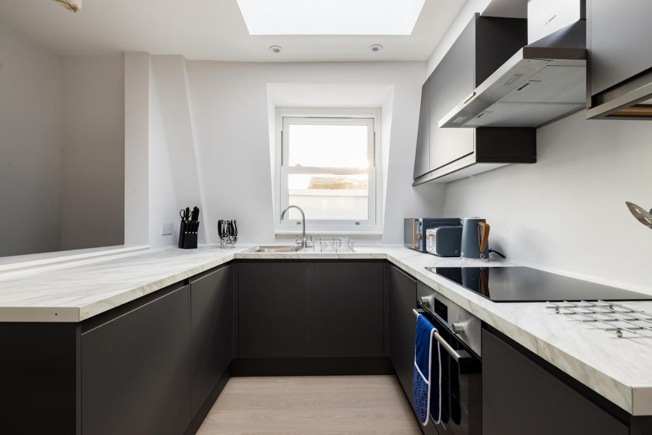 The Margravine Maisonette - Modern & Bright 2Bdr Flat Leilighet London Eksteriør bilde