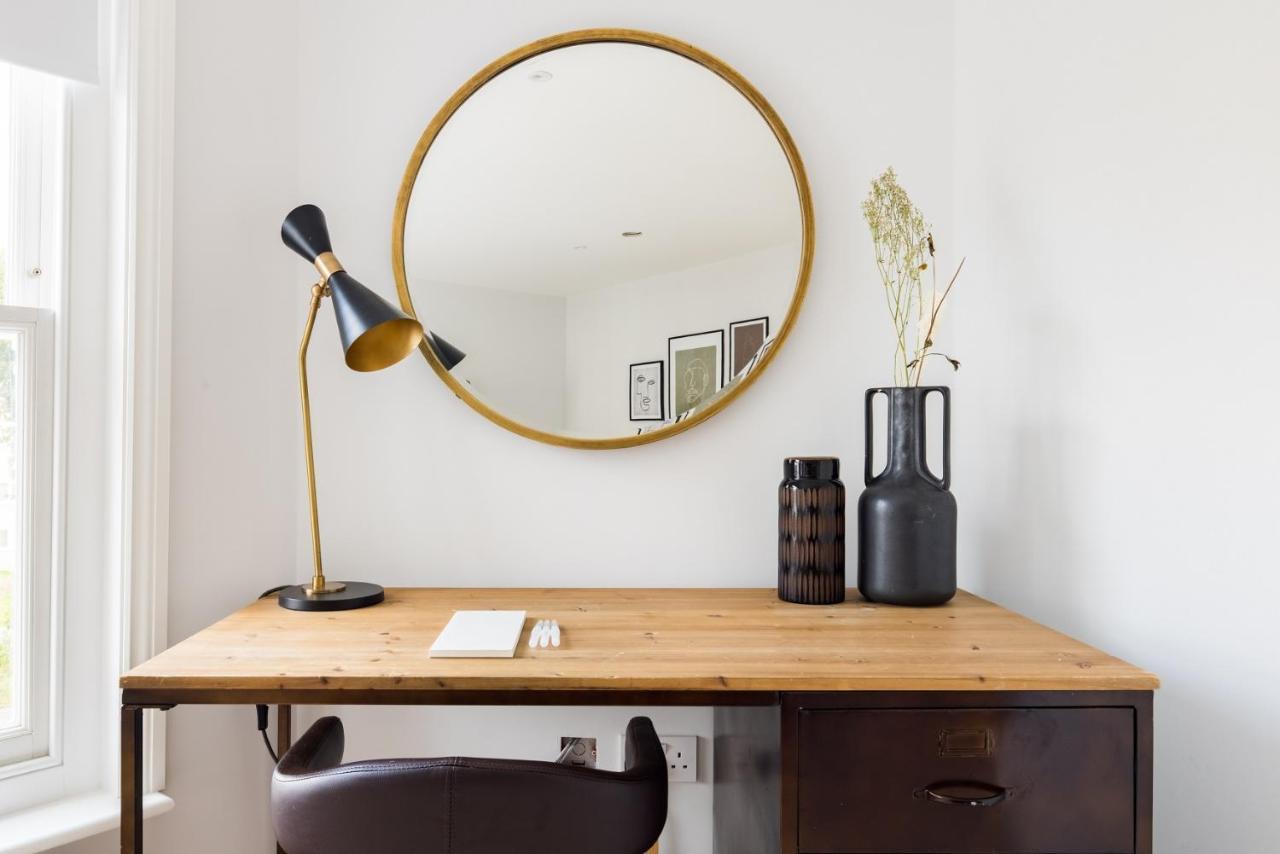 The Margravine Maisonette - Modern & Bright 2Bdr Flat Leilighet London Eksteriør bilde